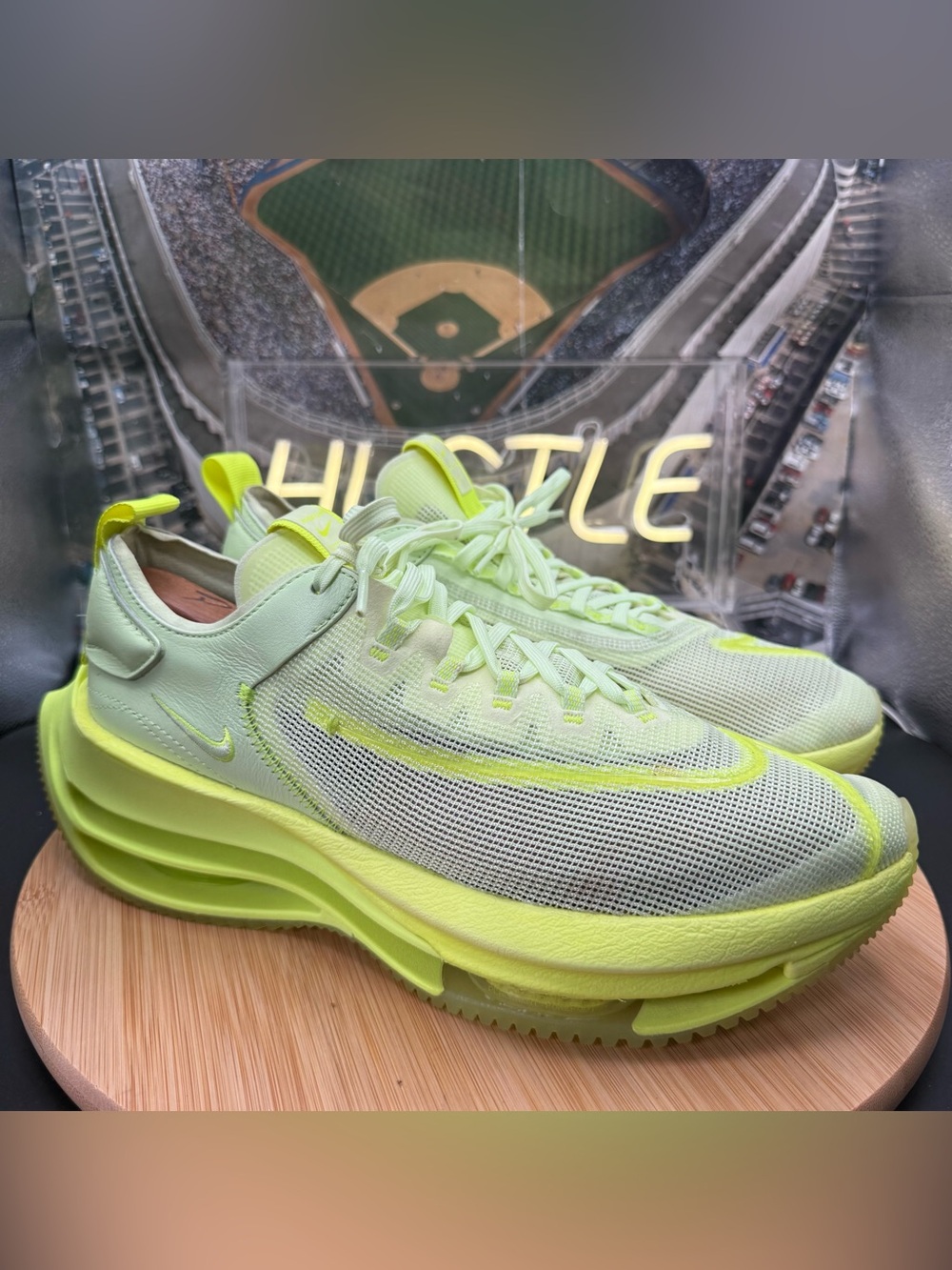 Nike Women’s Zoom Double Stacked Volt/Barely Volt Running Shoe Size 10.5
